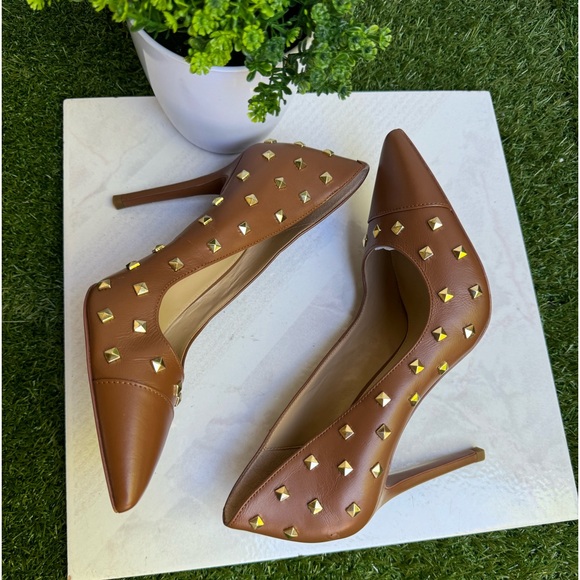 Michael Kors Women's Keke Toe Cap Tan
Pump US 7.5 Women - Picture 9 of 15